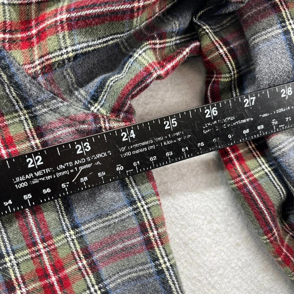 LL Bean Flannel Shirt Mens L Gray Red Scotch Plaid Traditional Outdoor Heritage